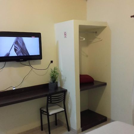 Hotel Florida Saladas Zewnętrze zdjęcie
